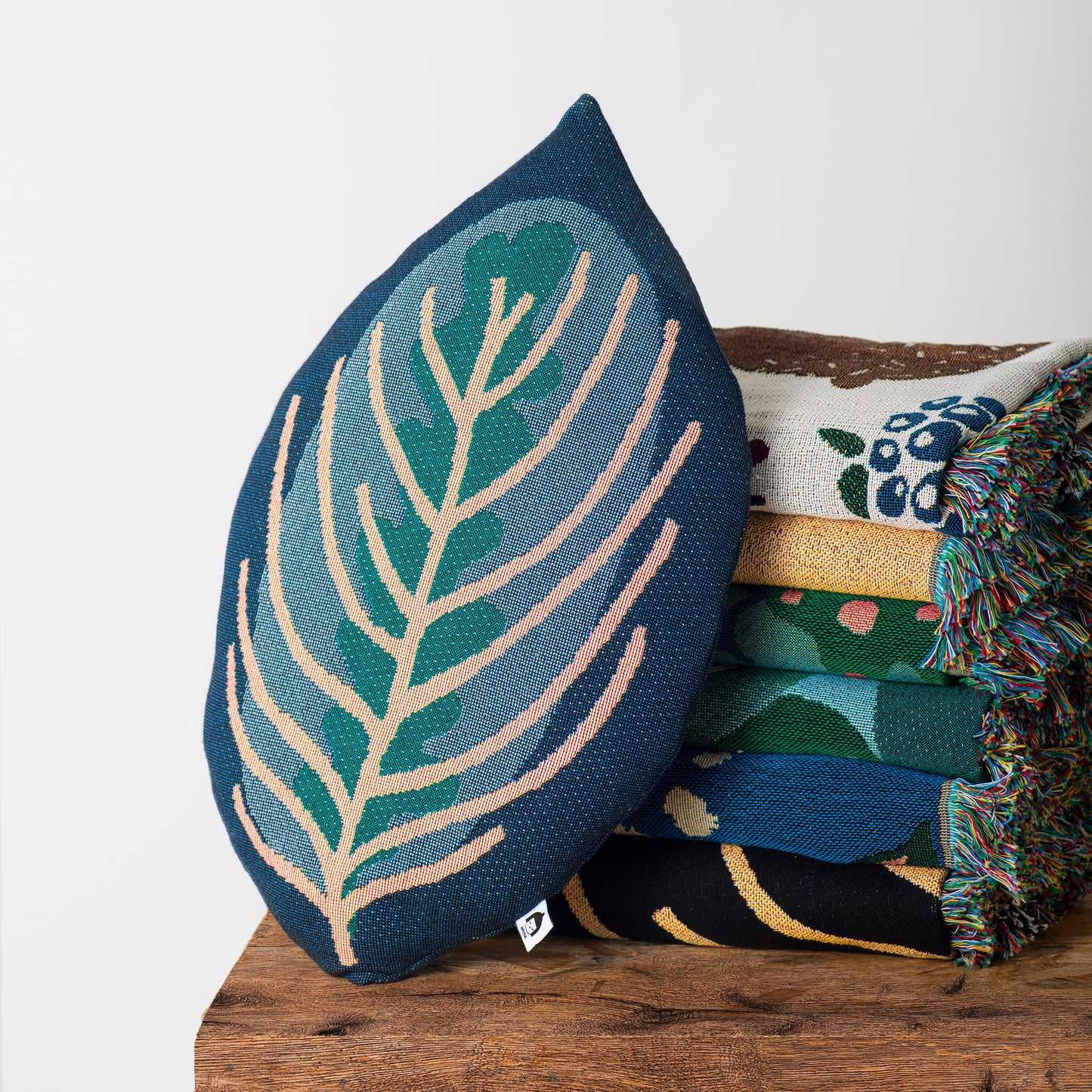 GENESIS - Decorative Leaf Throw Cushion - Calathea